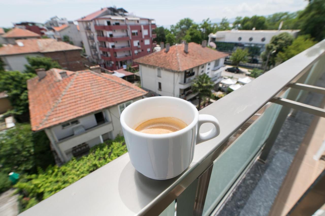 Cinema Hotel Primorsko Eksteriør bilde