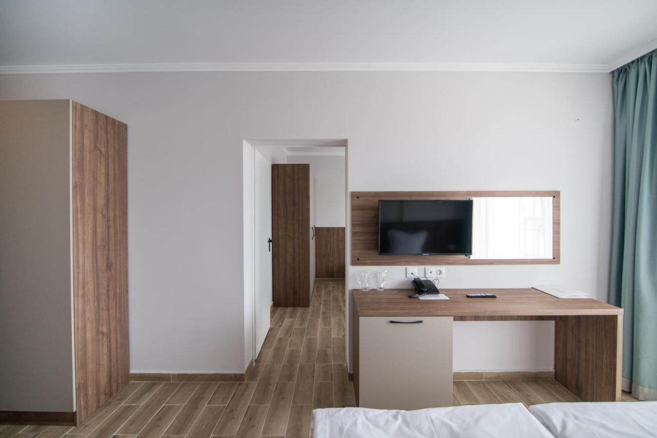 Cinema Hotel Primorsko Eksteriør bilde