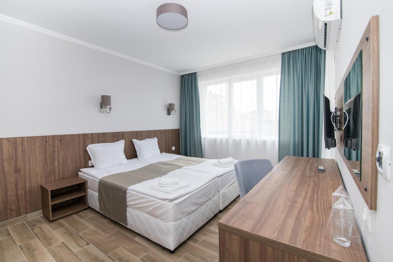 Cinema Hotel Primorsko Eksteriør bilde