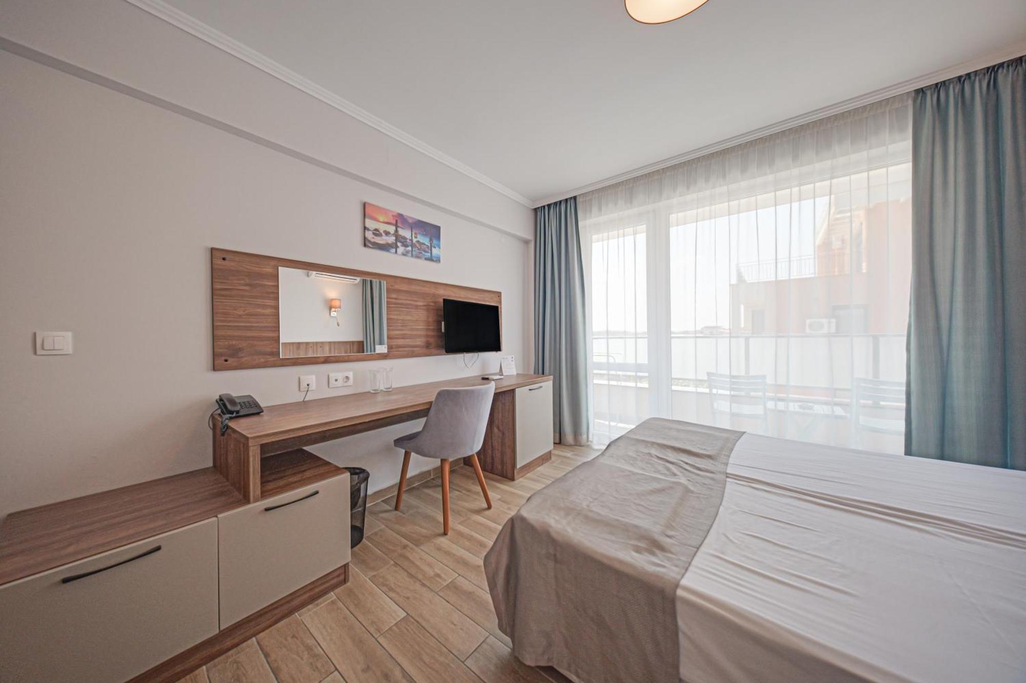 Cinema Hotel Primorsko Eksteriør bilde